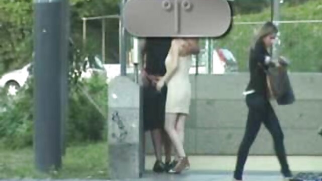 Kualitas HD :  Namorado traidor é forçado a assistir sua namorada com outro homem Video porno seksi 