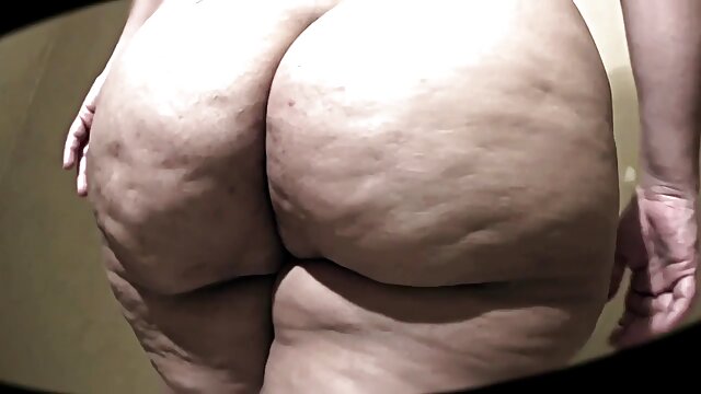 Kualitas HD :  Linda garota nua é amarrada e torturada com cai Video porno seksi 