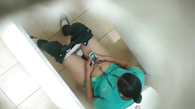 Kualitas HD :  Gadis satisfies kahayang seksual kabogoh urang jeung basa Video porno seksi 