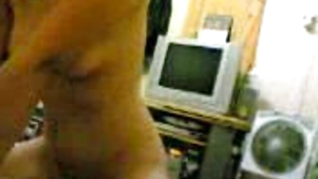 Kualitas HD :  A queridinha europeia Nikita Bellucci ganha dois paus nesta cena Video porno seksi 
