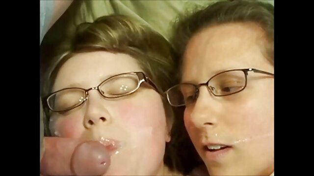 Kualitas HD :  Geulis Brendi Aniston faz isso com a stripper Abigail Mac Video porno seksi 