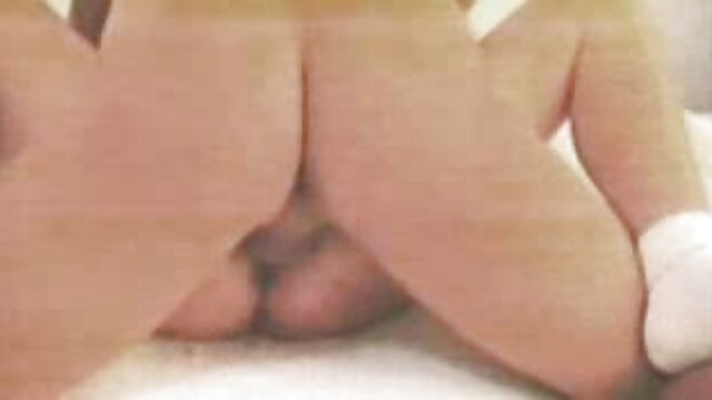 Kualitas HD :  Morena esguia está mais do que disposta a oferecer sua bunda a ele Video porno seksi 