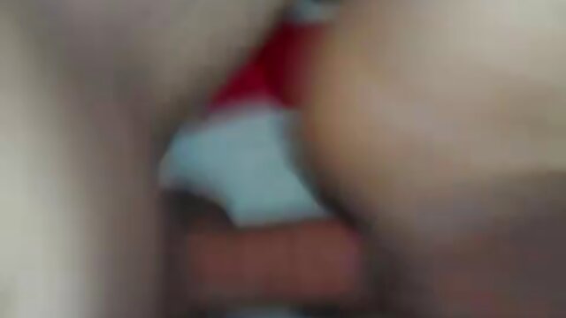 Kualitas HD :  Duas senhoras sujas estão compartilhando um grande pandanarum preto Video porno seksi 