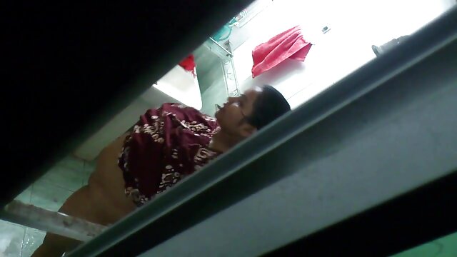 Kualitas HD :  Kabugaran pirang mikanyaah ngabogaan booty nya shafted Video porno seksi 