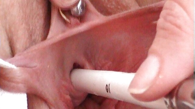 Kualitas HD :  Aktor porno éropa poni MILF American na di imah Video porno seksi 