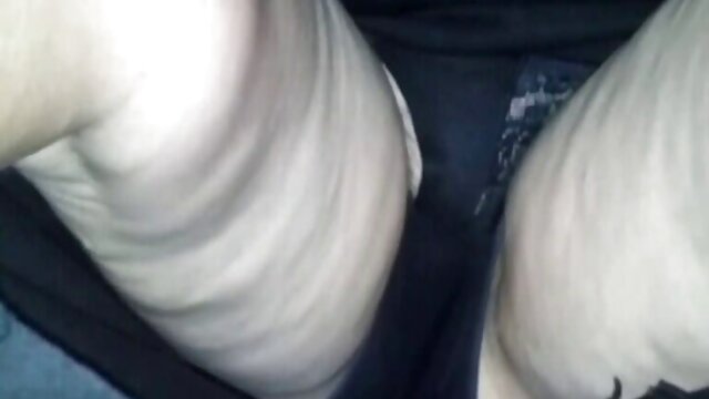 Kualitas HD :  A amante loira bate com seu escravo fetiche Video porno seksi 
