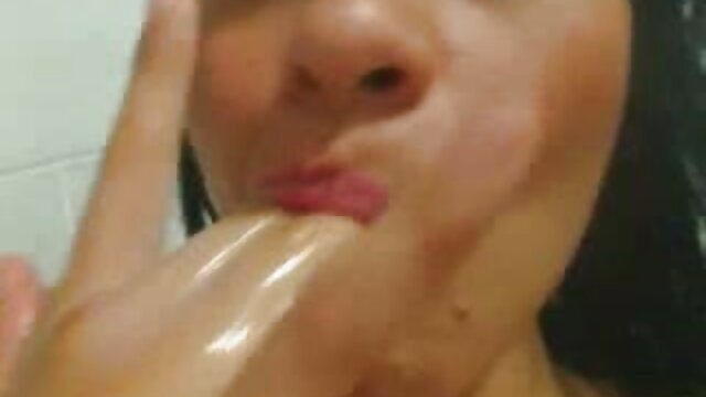 Kualitas HD :  MILF loira entra em transe seksual que sempre sente um pandanarum grosso em sua bunda Video porno seksi 