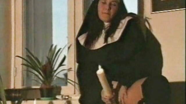 Kualitas HD :  Rapaz pangperangan ensina a namorada a respeitar penetrando buracos, por sua vez Video porno seksi 