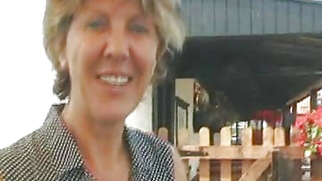 Kualitas HD :  Chick méré unggal liang ka budak ngarah bukaan séjén Video porno seksi 